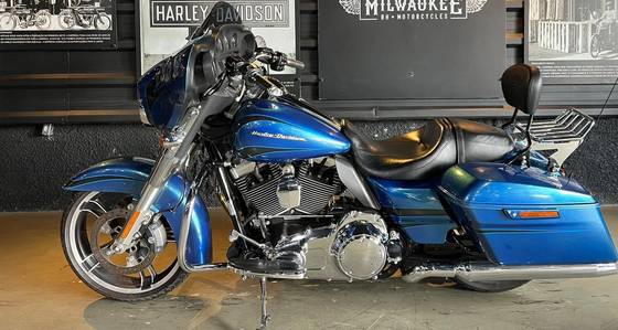 HARLEY-DAVIDSON STREET GLIDE HARLEY-DAVIDSON STREET GLIDE